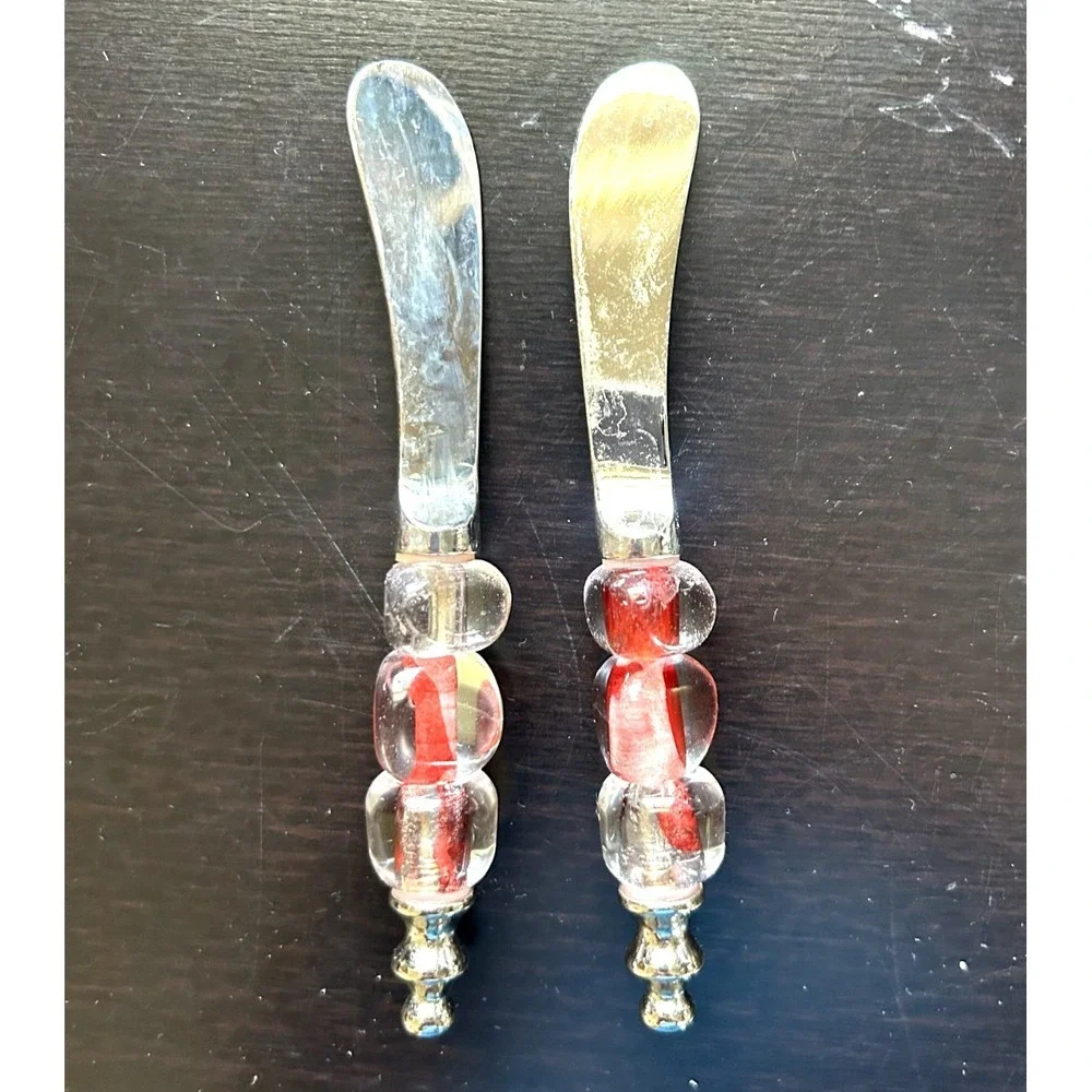 Set of 2 Beaded Handle Cheese Spreaders Red Silver Butter Knives 5.5